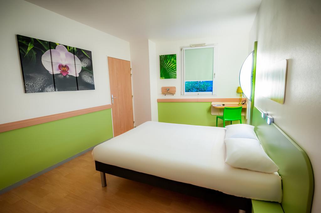 Ibis Budget Bayeux Hotel Nonant Стая снимка